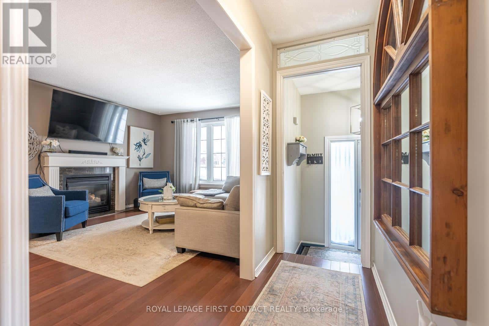 10 WISMER AVENUE — Barrie (Northwest), Ontario - Photo 2 of 24