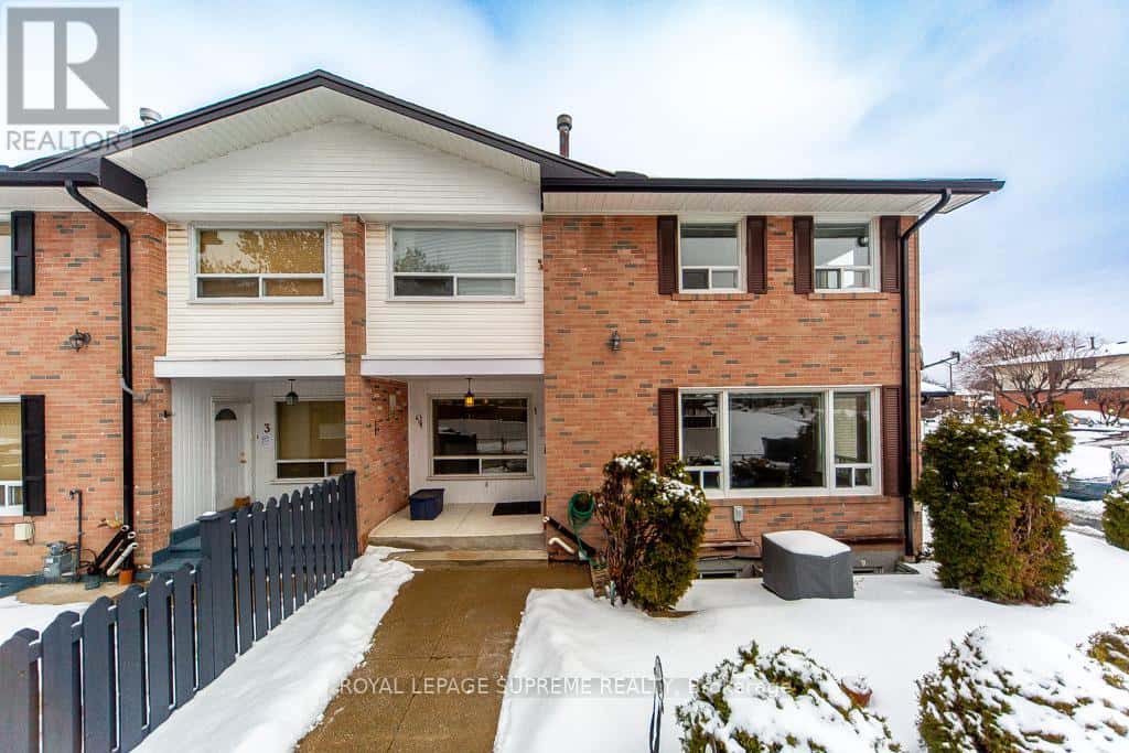 1 - 61 ARDGLEN DRIVE — Brampton (Brampton East), Ontario - Photo 2 of 29