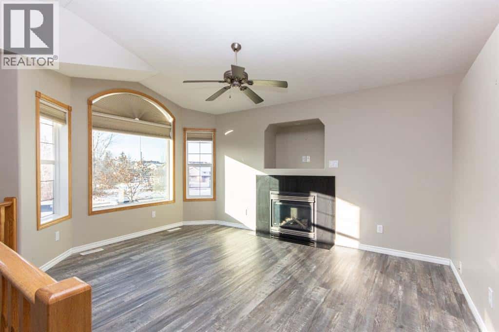 313 Westridge Drive — Blackfalds, Alberta - Photo 3 of 40