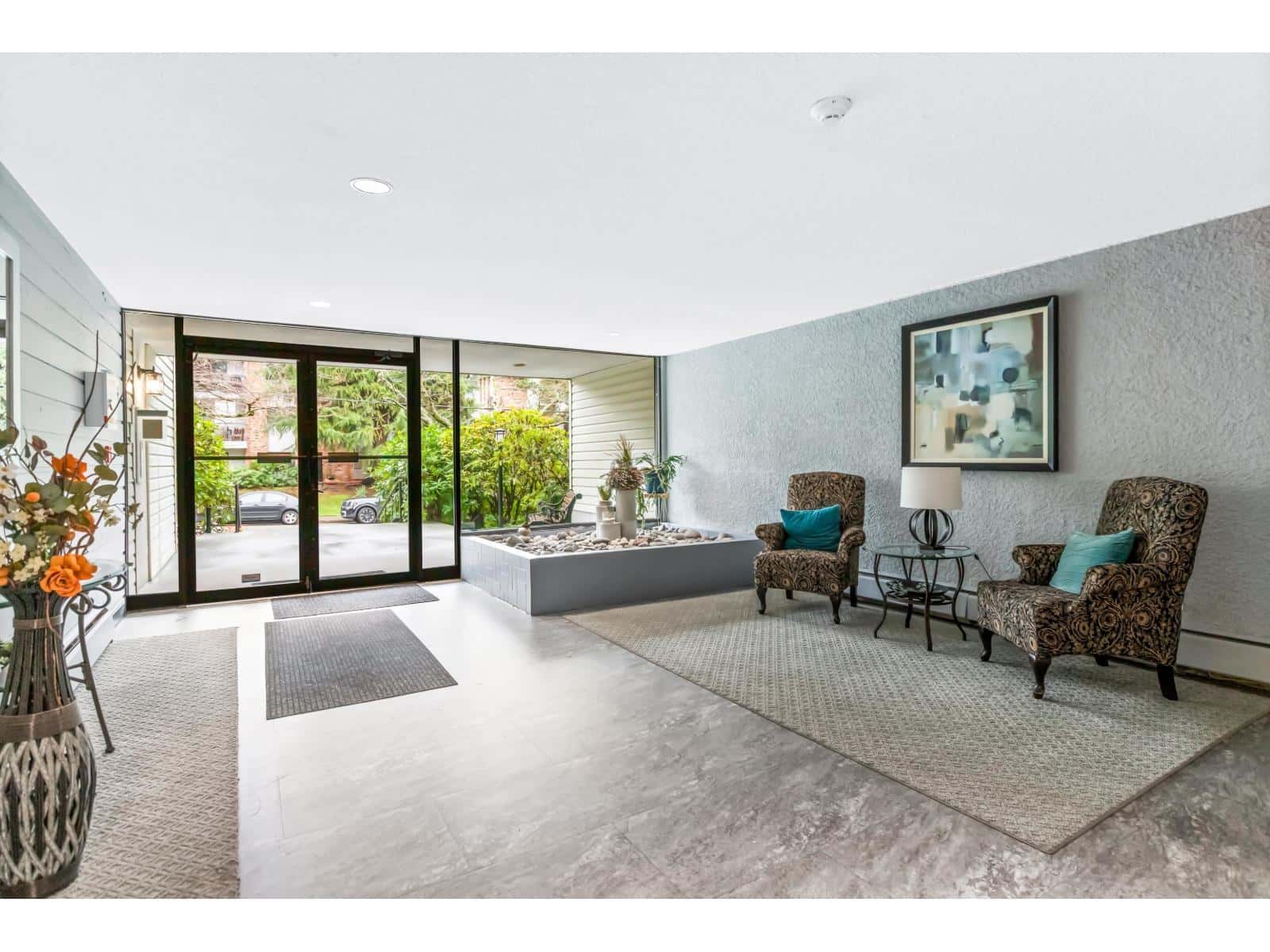 107 1555 FIR STREET — White Rock, British Columbia - Photo 3 of 24