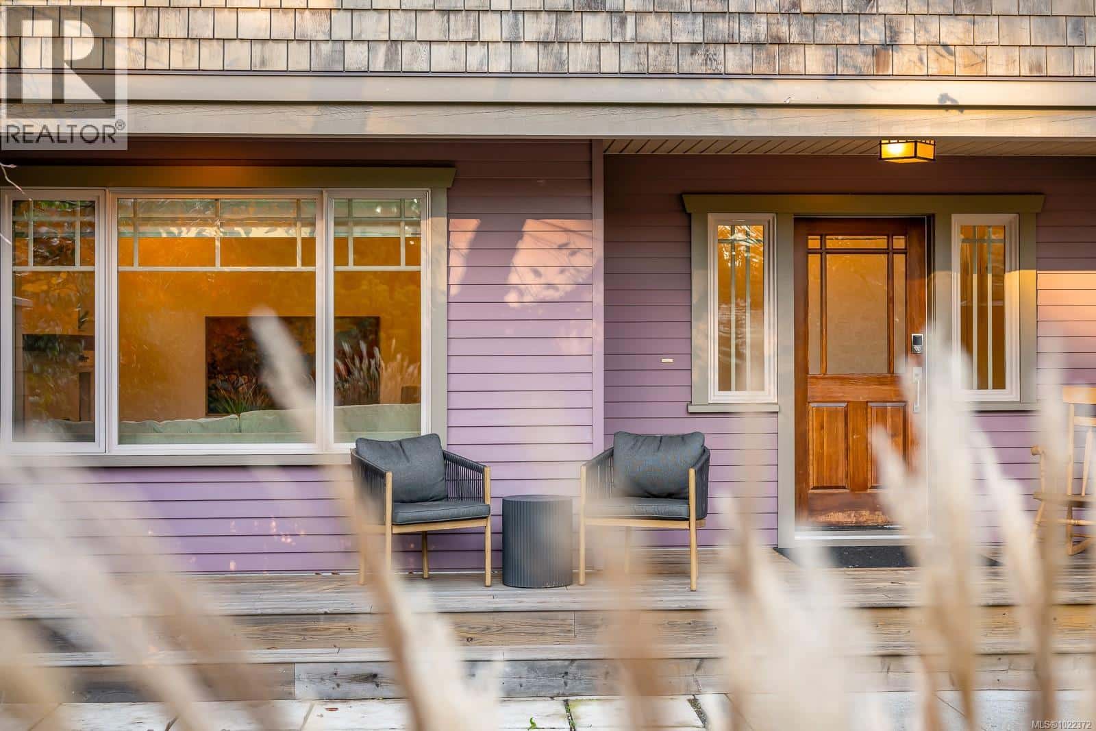 1610 Dogwood Ave — Comox, British Columbia - Photo 2 of 65