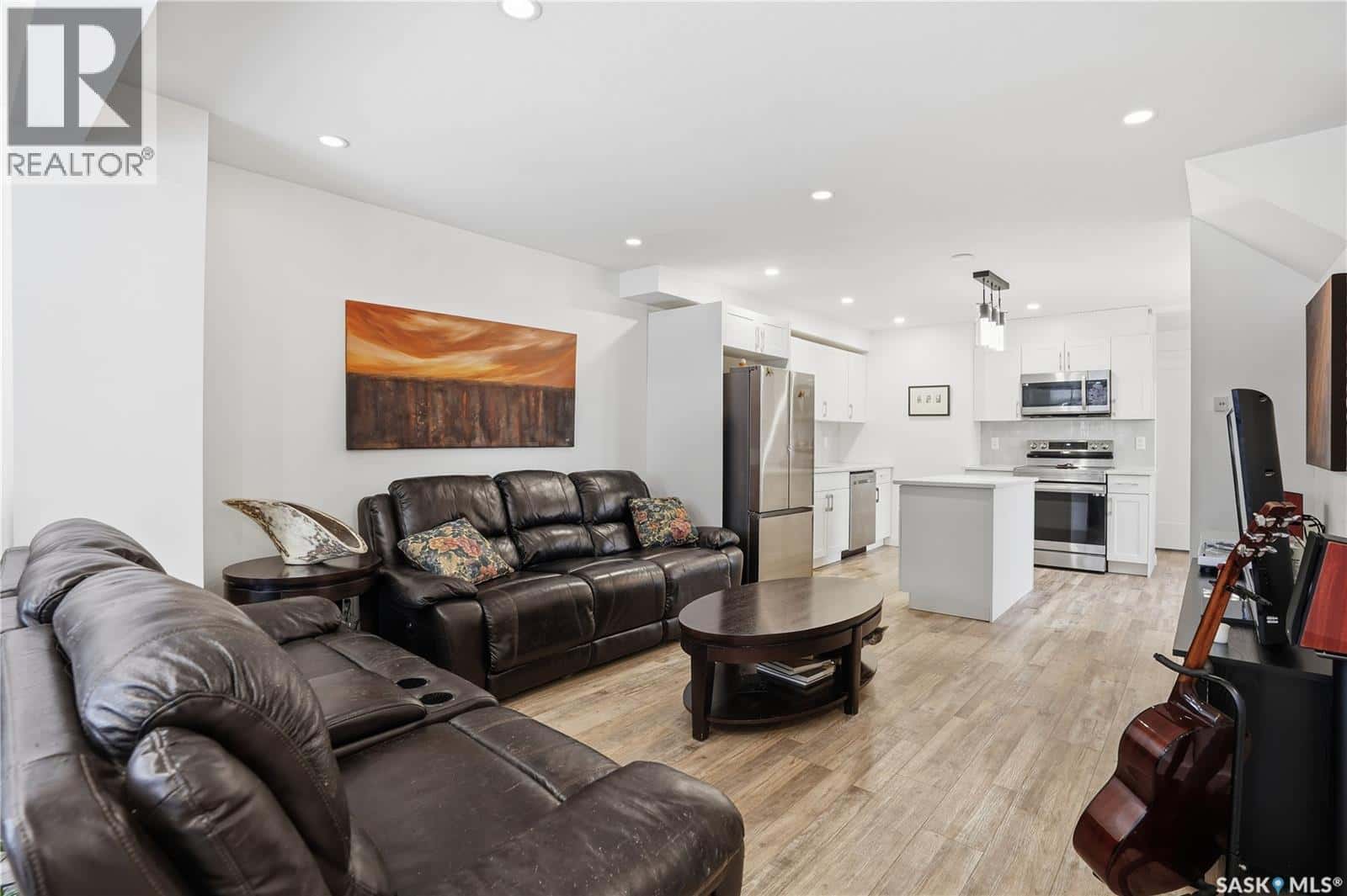 2179 Broder STREET — Regina, Saskatchewan - Photo 5 of 40