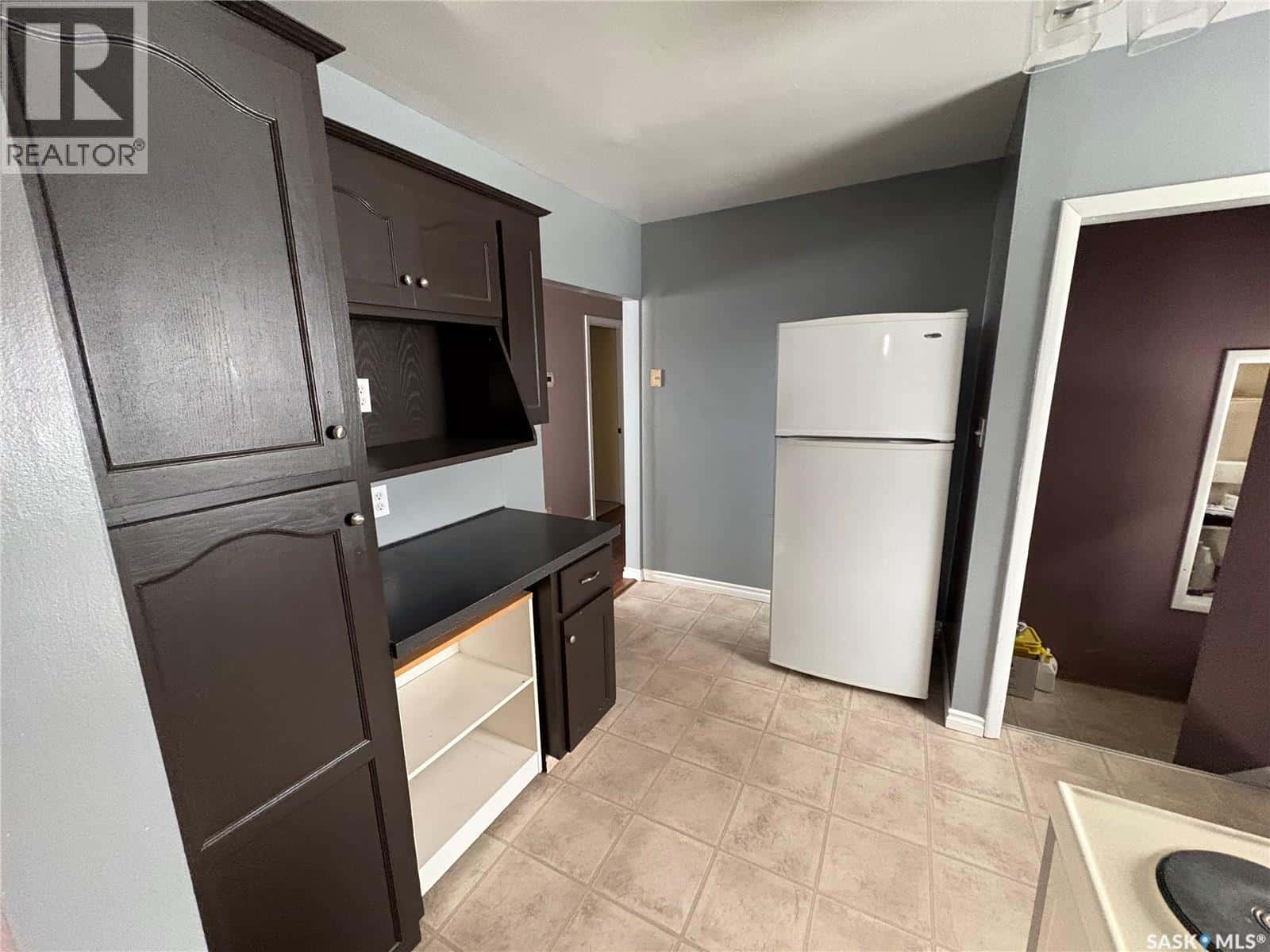 222 1st STREET NE — Wadena, Saskatchewan - Photo 3 of 22