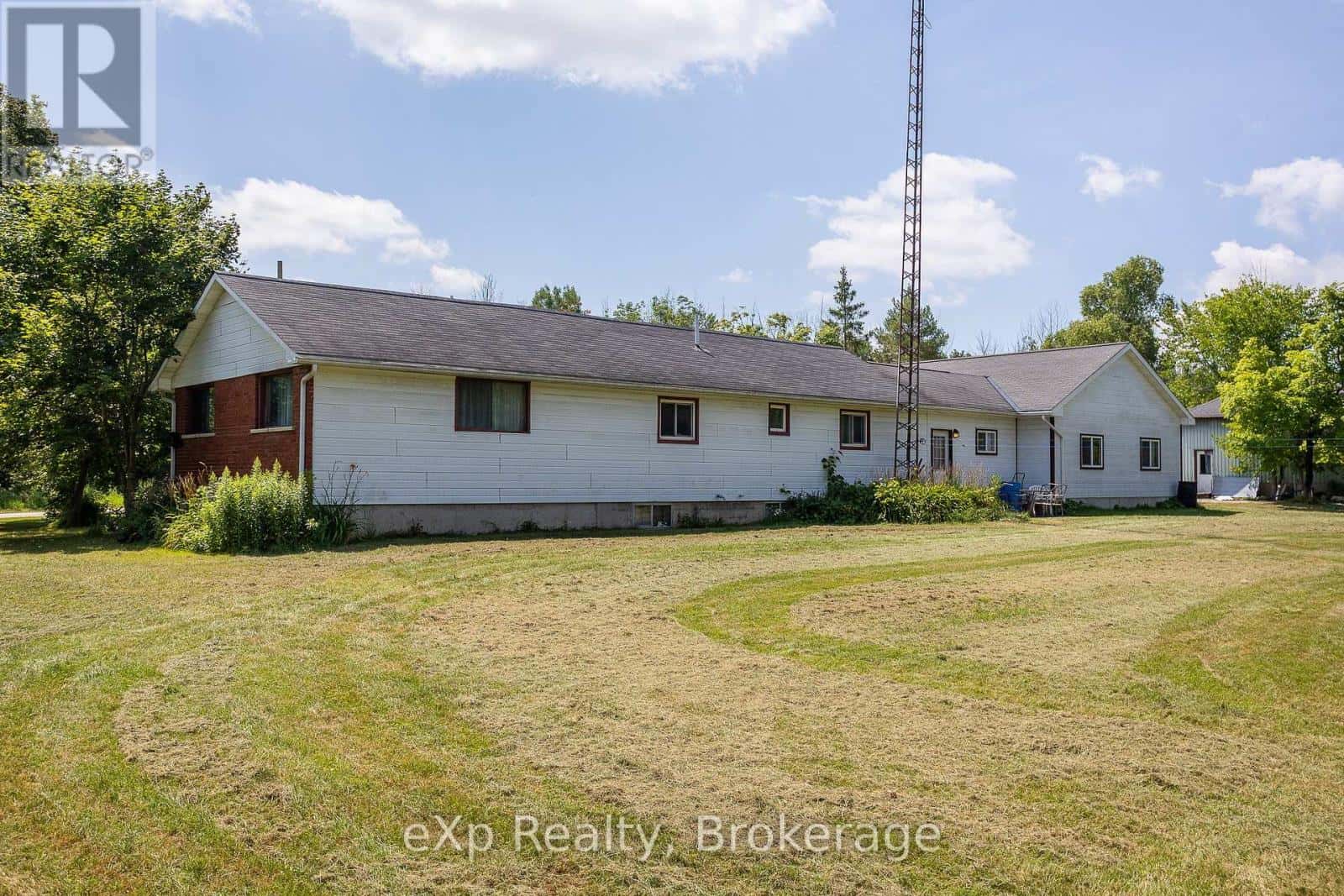 873 14TH STREET W — Georgian Bluffs, Ontario - Photo 4 of 21