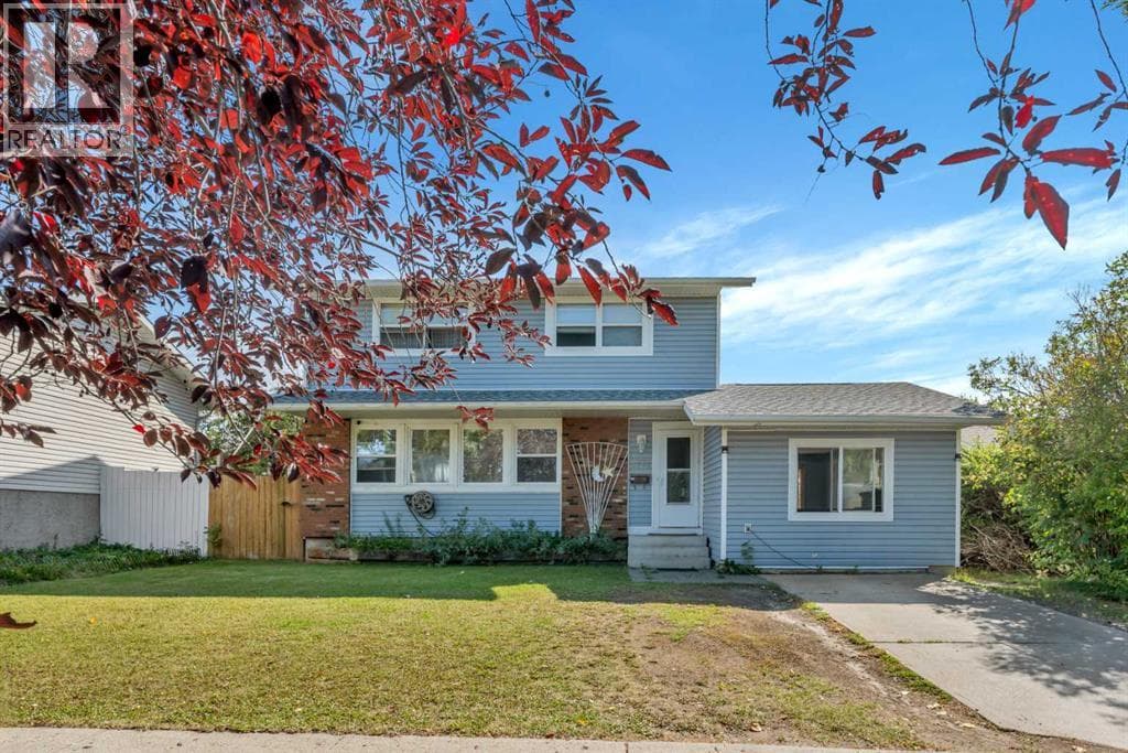 4771 Rundlehorn Drive NE — Calgary, Alberta - Main photo