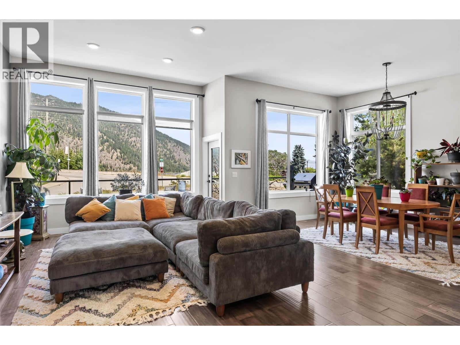 637 Mill Road — Chase, British Columbia - Photo 5 of 40