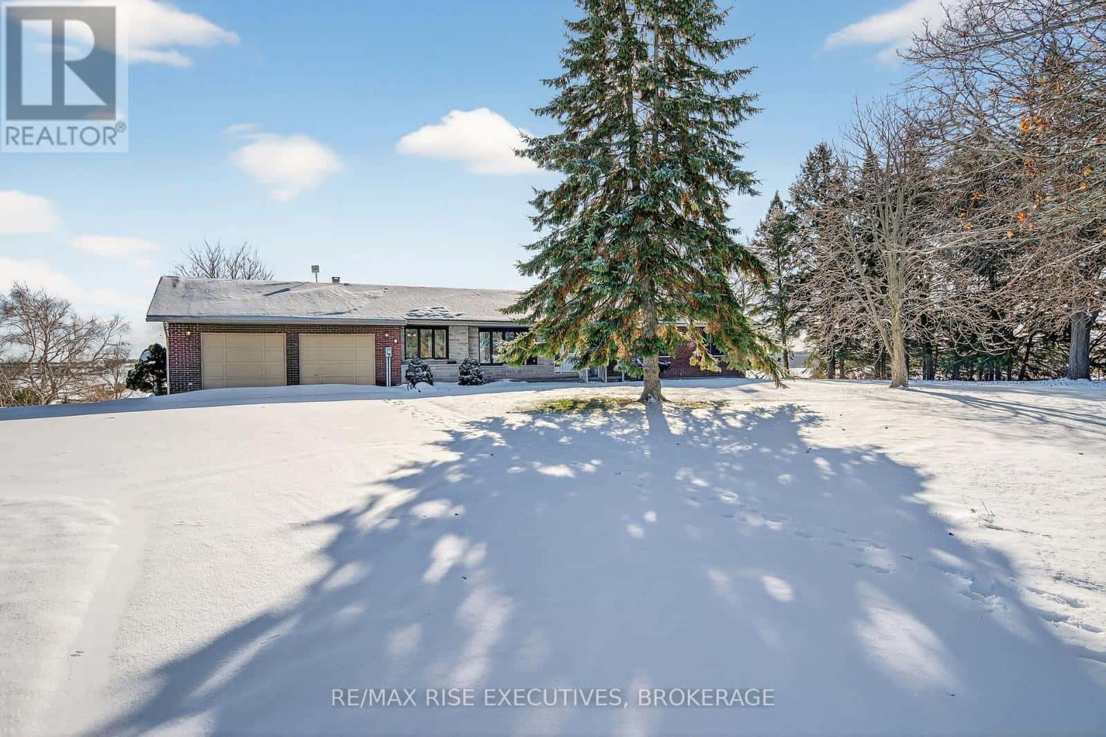 1647 GALT STREET — Greater Napanee (Greater Napanee), Ontario - Photo 2 of 50