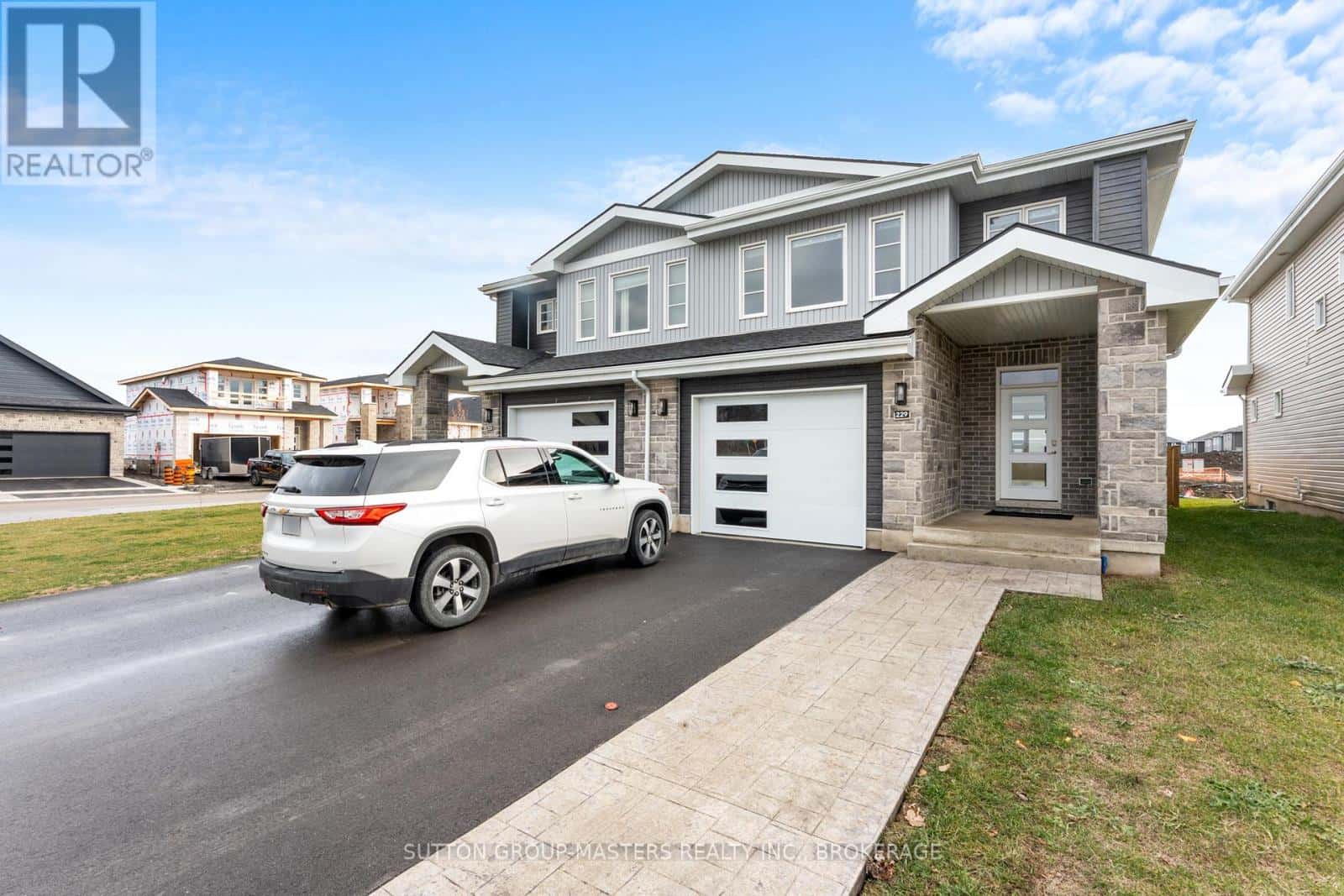 229 SUPERIOR DRIVE — Loyalist (Amherstview), Ontario - Photo 2 of 40