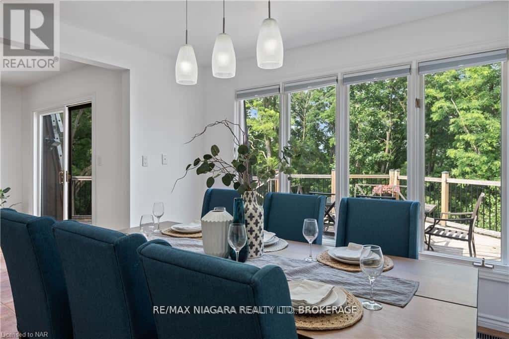 50 MELROSE DRIVE — Niagara-on-the-Lake (St. Davids), Ontario - Photo 2 of 29