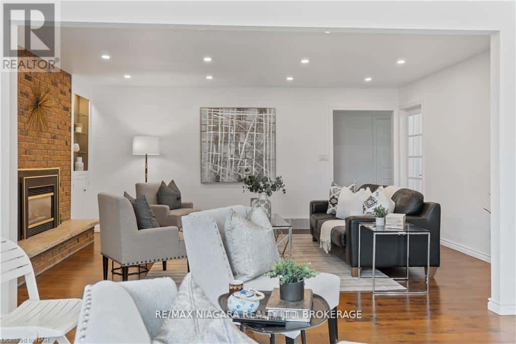 50 MELROSE DRIVE — Niagara-on-the-Lake (St. Davids), Ontario - Photo 4 of 29