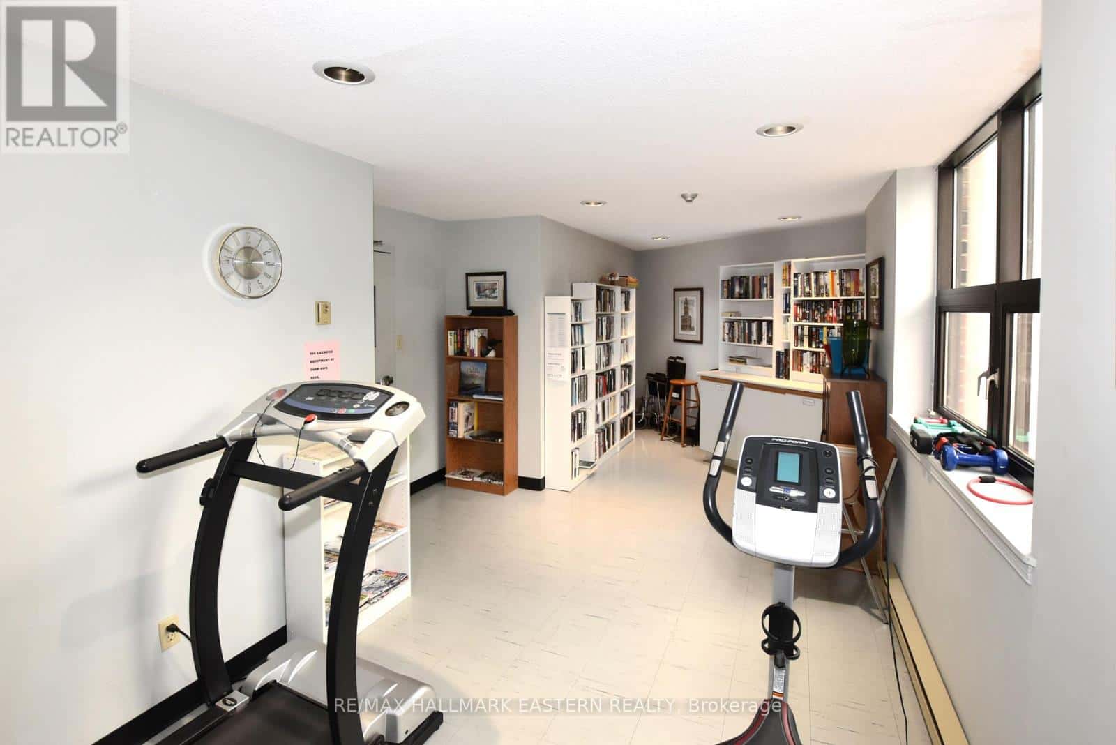 208 - 1111 WATER STREET — Peterborough (Northcrest Ward 5), Ontario - Photo 5 of 34