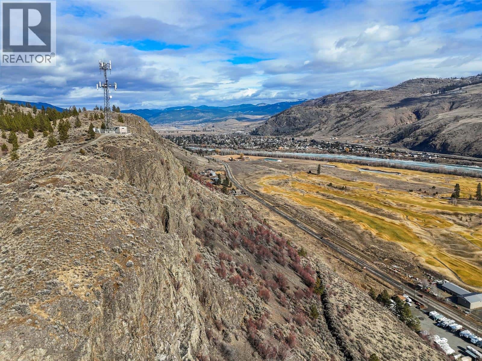 950 Ida Lane Unit# 31 — Kamloops, British Columbia - Photo 4 of 48