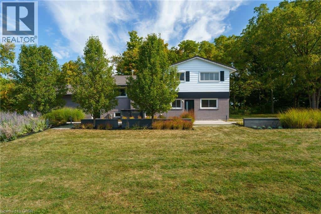 4373 THIRTY Road — Beamsville, Ontario - Photo 3 of 50