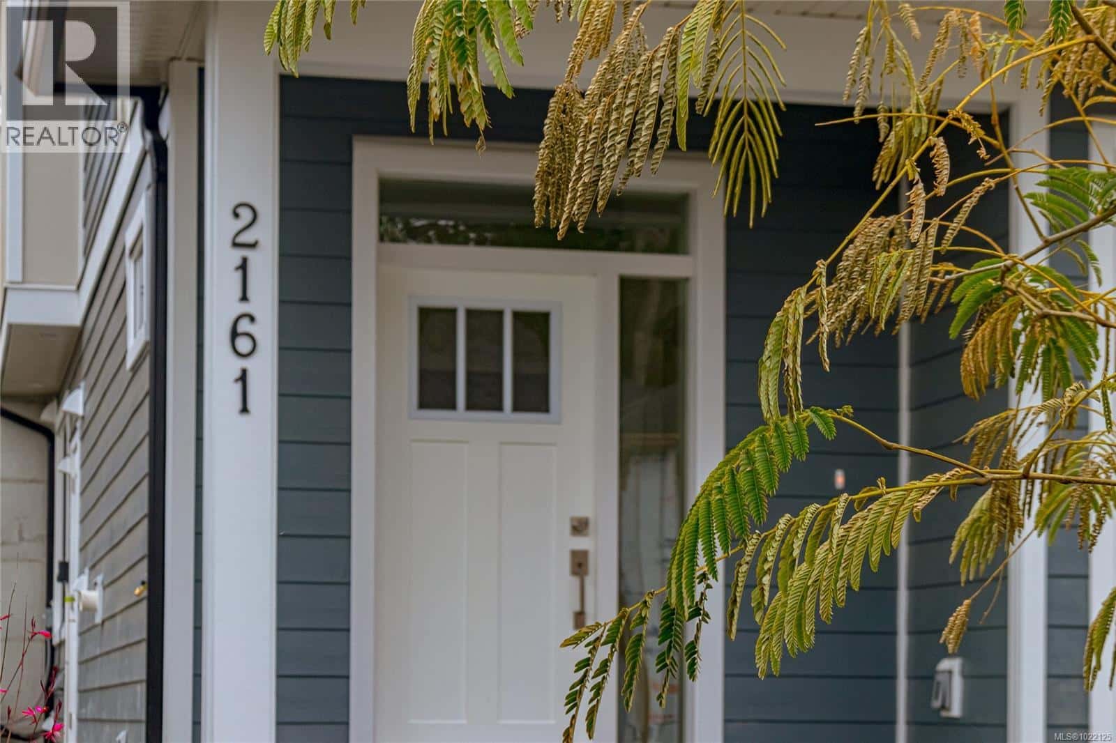 2161 Bellflower Dr — Langford, British Columbia - Photo 3 of 30