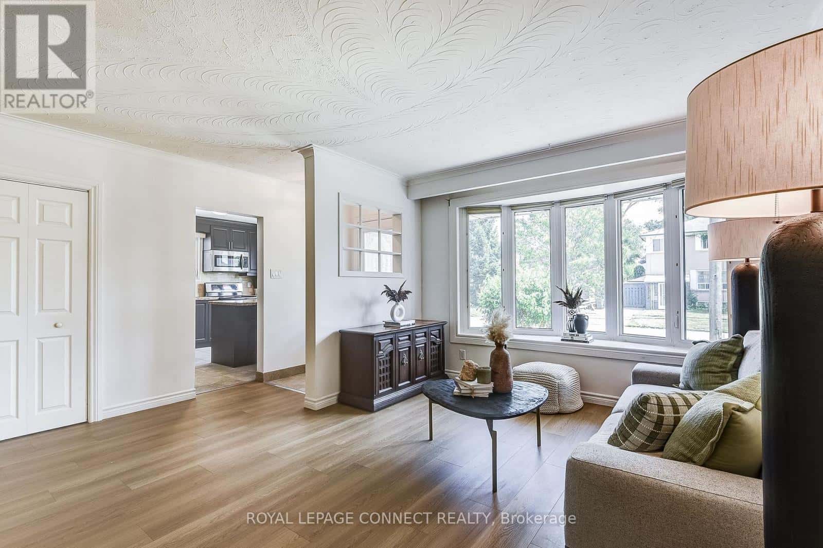 53 GLORY CRESCENT — Toronto (West Hill), Ontario - Photo 4 of 32