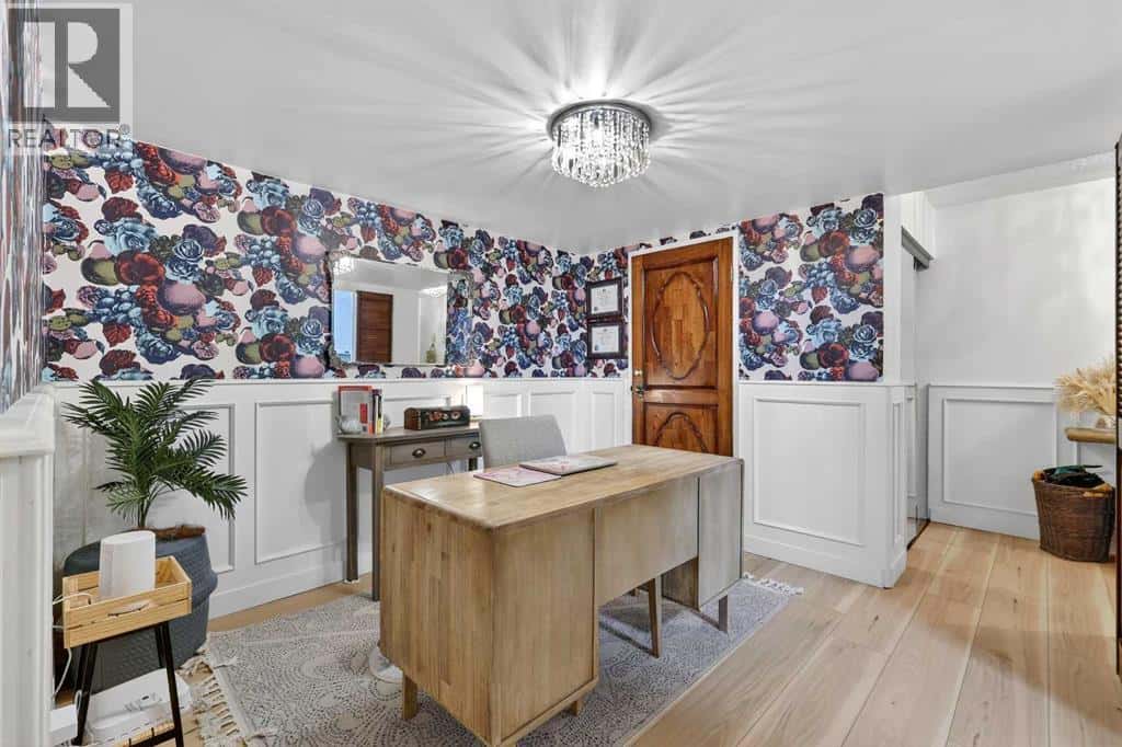 302, 330 26 Avenue SW — Calgary, Alberta - Photo 3 of 43