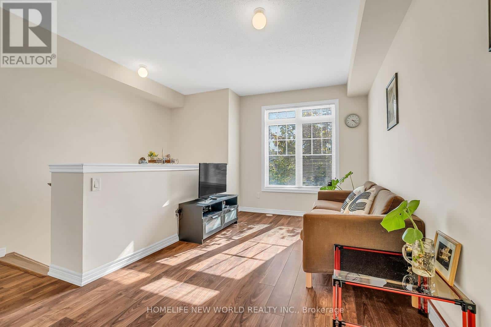 193 DUNDAS WAY — Markham (Greensborough), Ontario - Photo 4 of 24