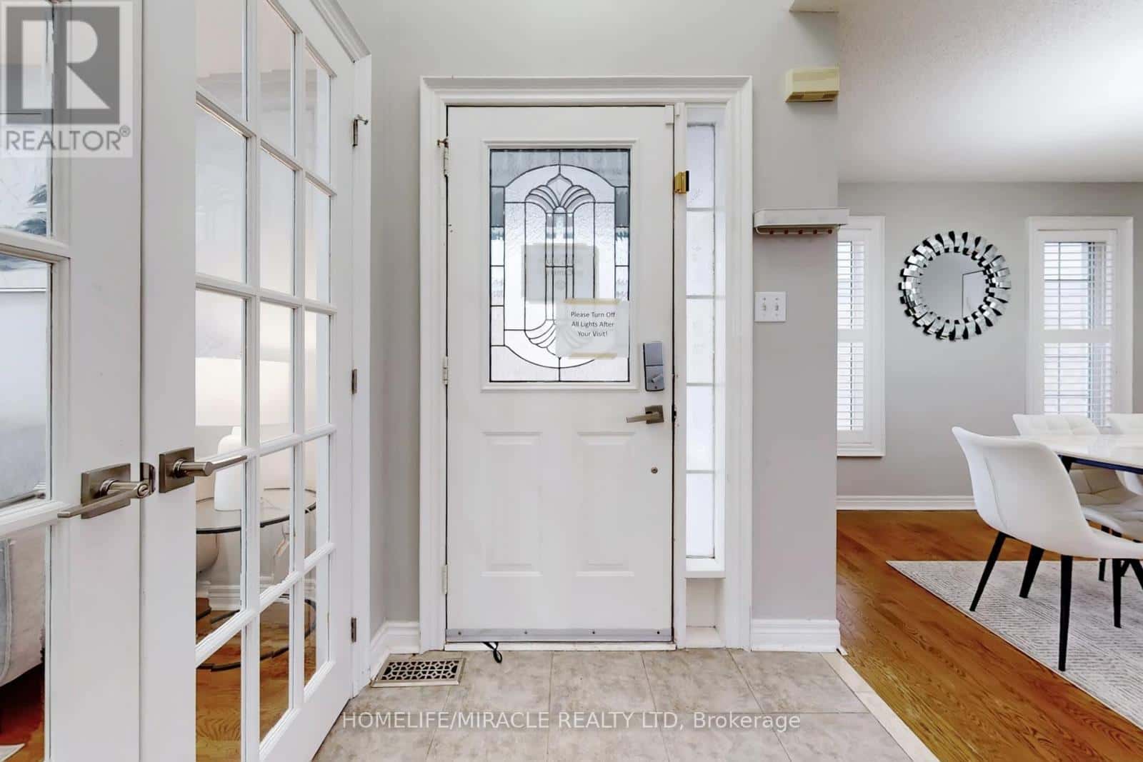 1012 GORDON HEIGHTS — Milton (BE Beaty), Ontario - Photo 4 of 50