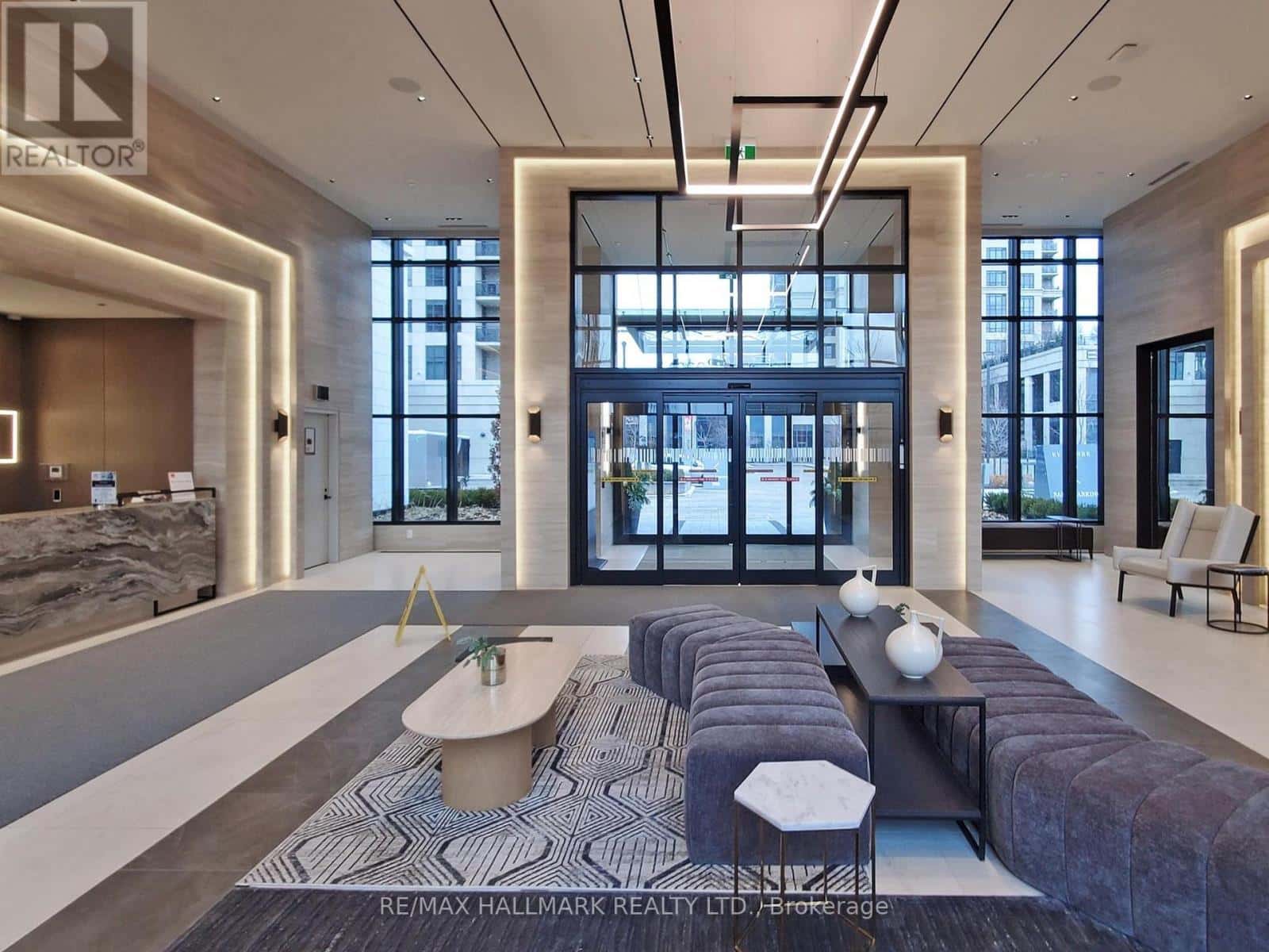 2604 - 10 EVA ROAD — Toronto (Etobicoke West Mall), Ontario - Photo 3 of 36