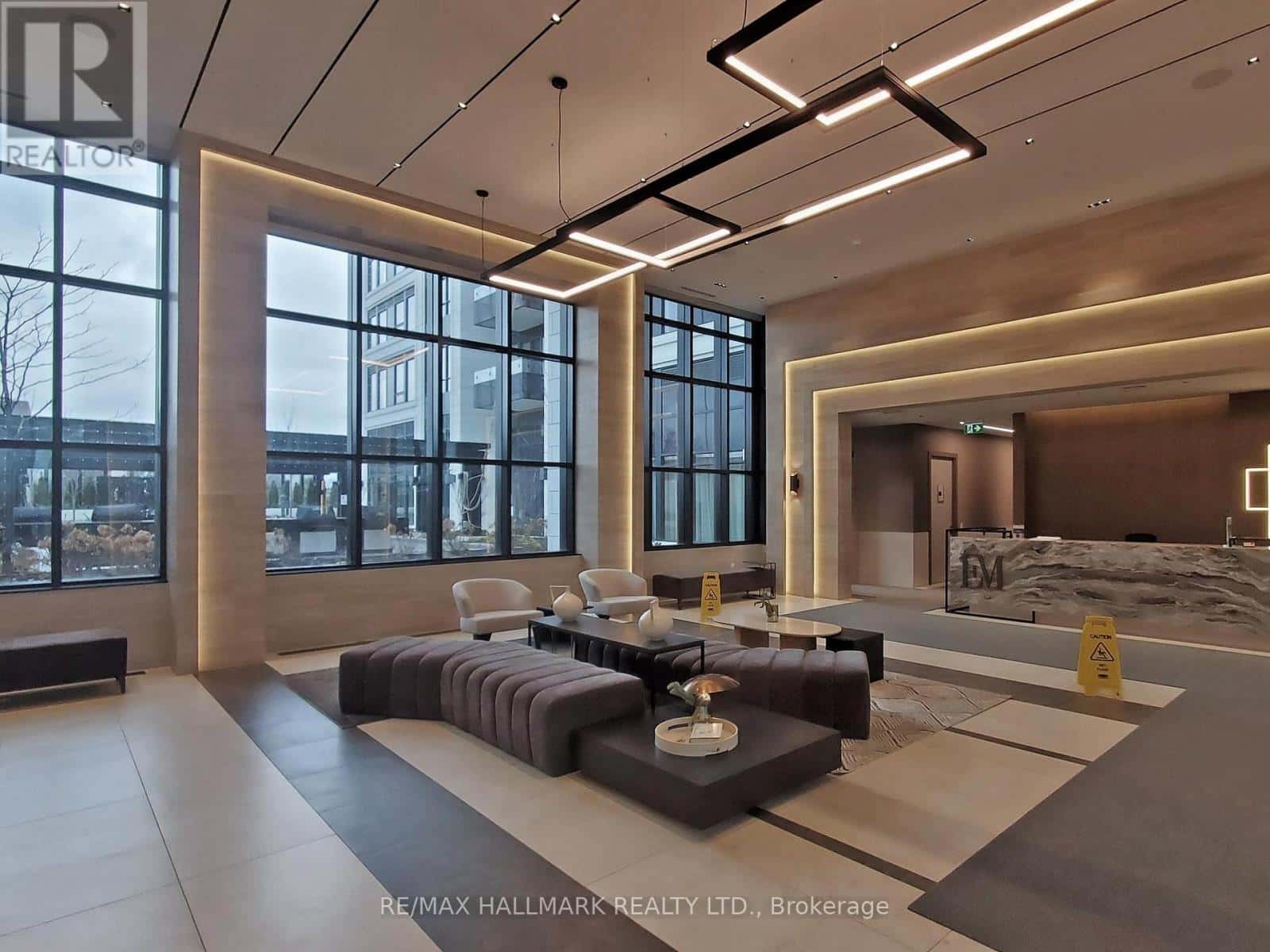 2604 - 10 EVA ROAD — Toronto (Etobicoke West Mall), Ontario - Photo 4 of 36