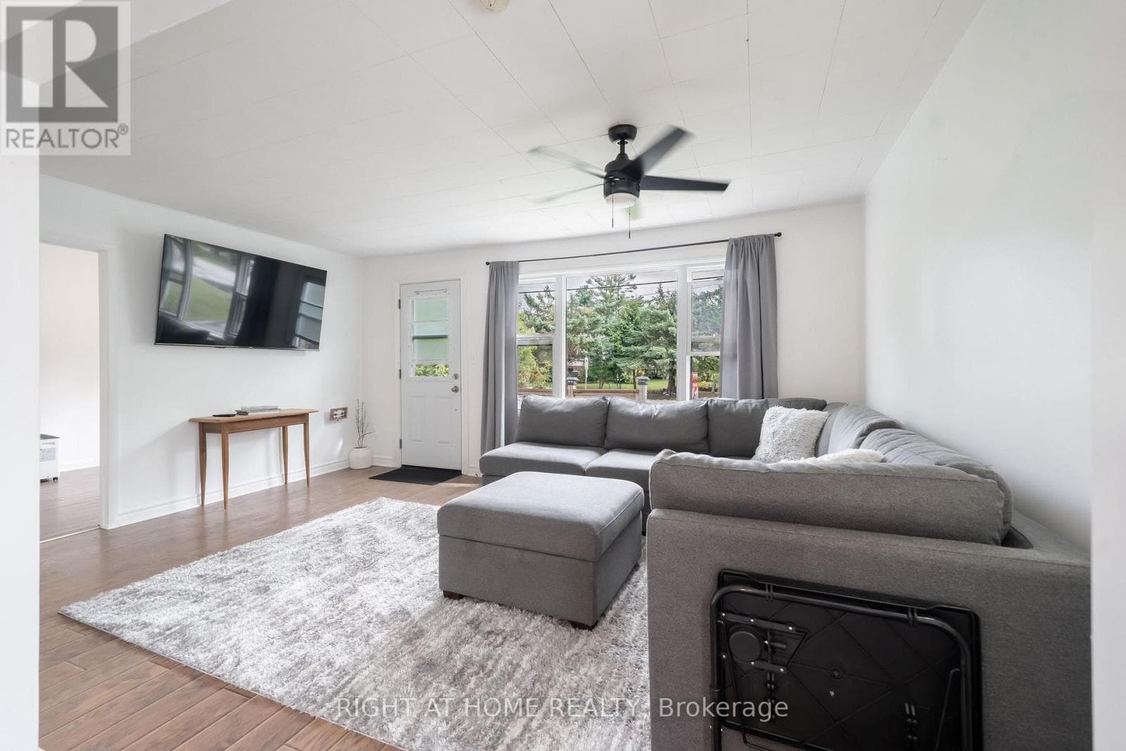 3392 CORONATION AVENUE — Severn (West Shore), Ontario - Main photo