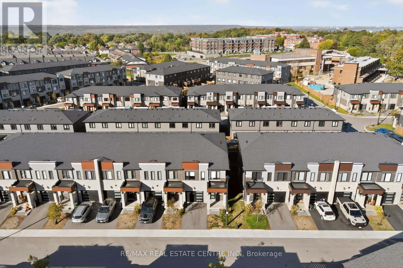 47 BENSLEY LANE — Hamilton (Mountview), Ontario - Photo 4 of 33