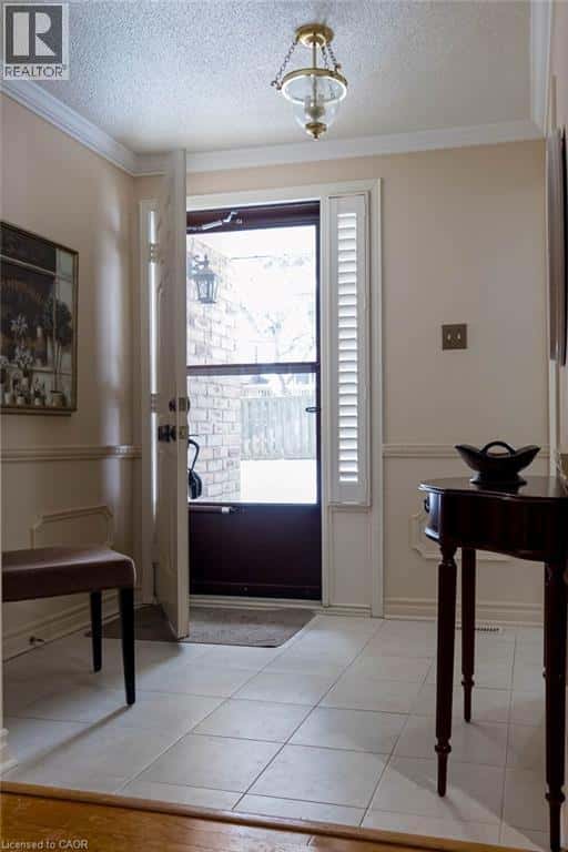 1501 UPPER MIDDLE Road Unit# 2 — Burlington, Ontario - Photo 4 of 38