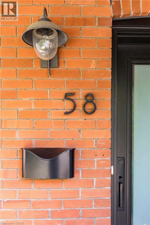 58 CHATHAM Street — Hamilton, Ontario - Photo 4 of 48