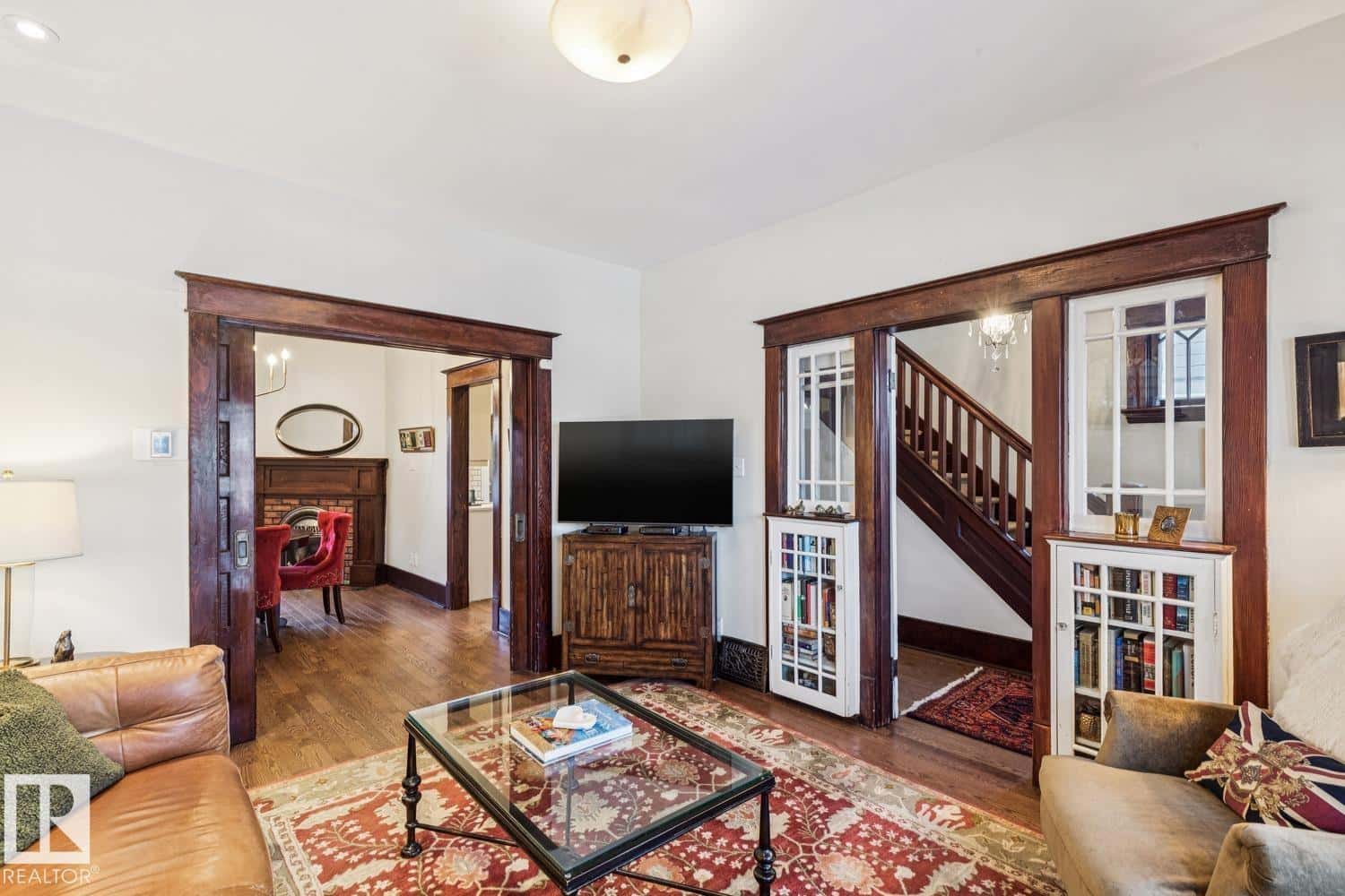 10720 126 ST NW — Edmonton, Alberta - Photo 5 of 50