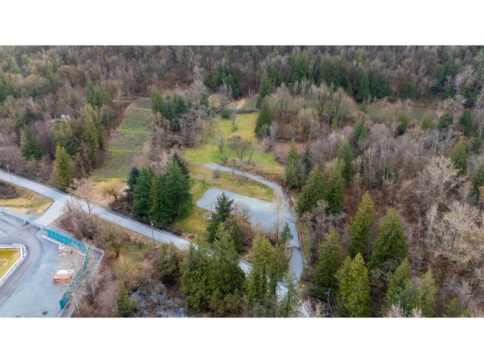 4165 SUMAS MOUNTAIN ROAD — Abbotsford, British Columbia - Photo 3 of 9