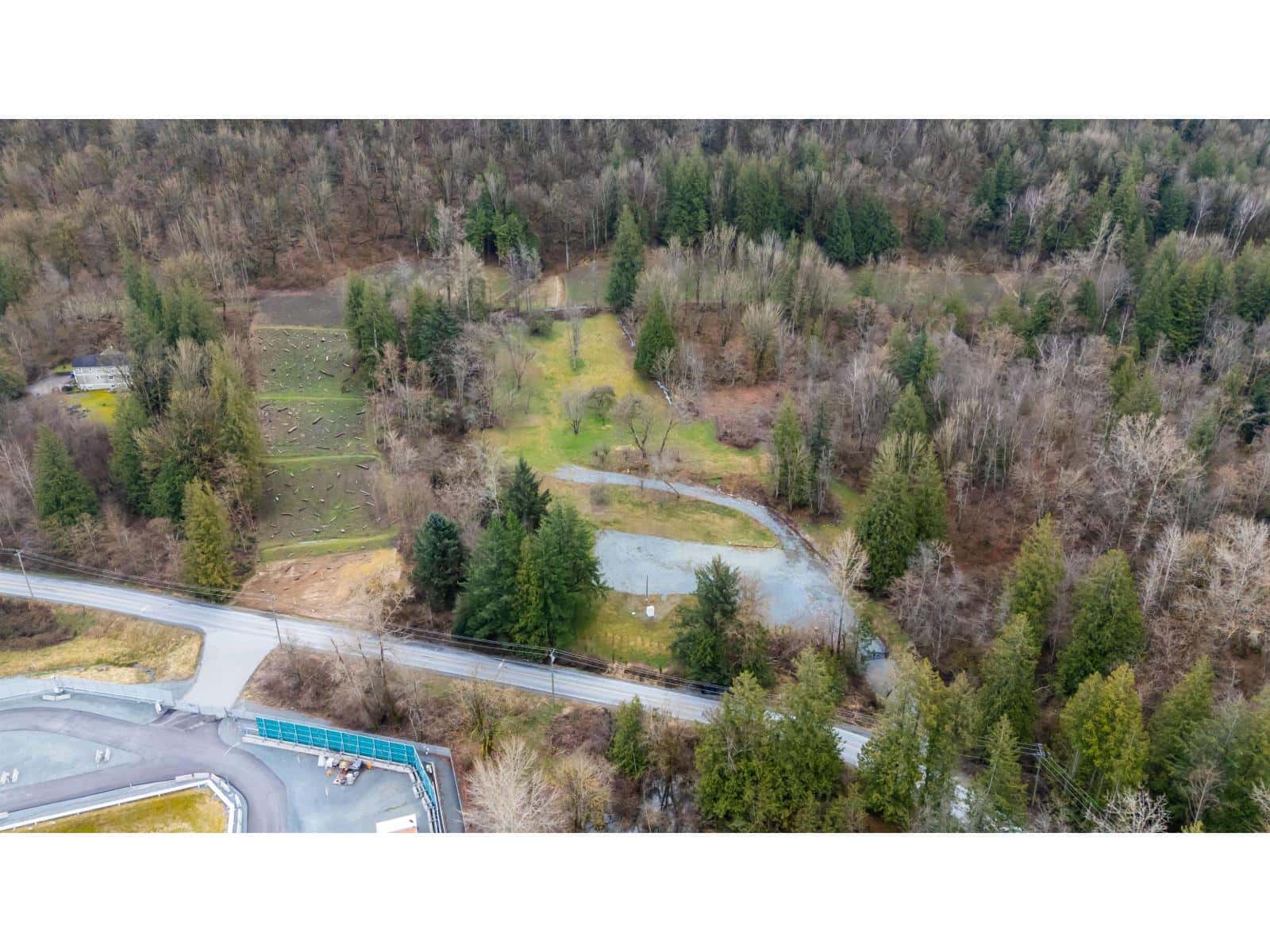 4165 SUMAS MOUNTAIN ROAD — Abbotsford, British Columbia - Photo 4 of 9