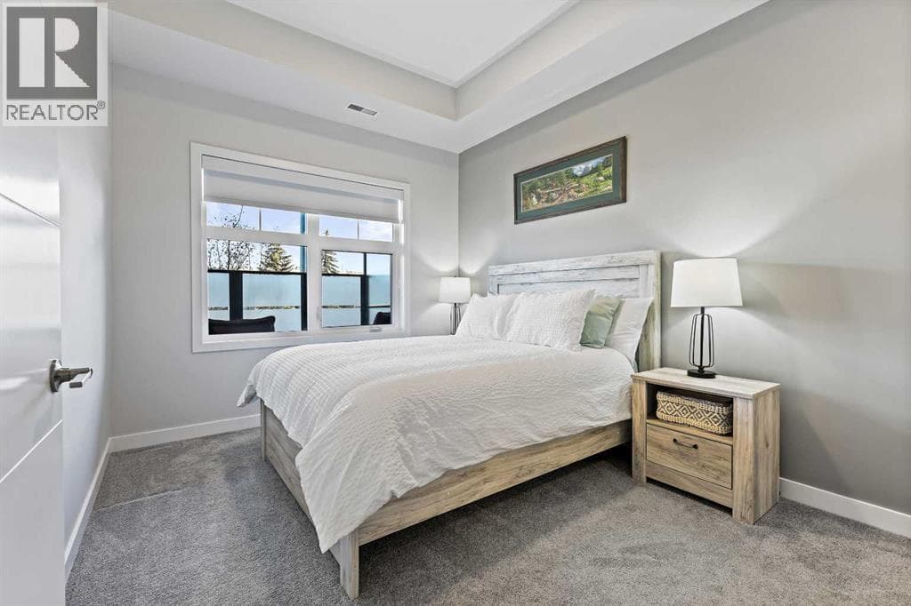 Calgary — Calgary - Main photo