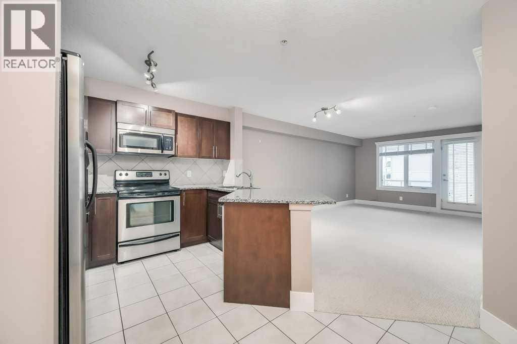 305, 500 Rocky Vista Gardens NW — Calgary, Alberta - Photo 5 of 29