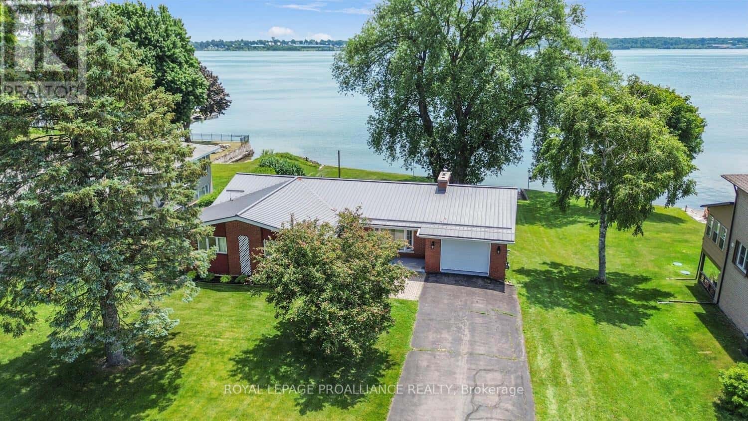 1675 COUNTY RD 2 ROAD W — Prescott, Ontario - Photo 4 of 36