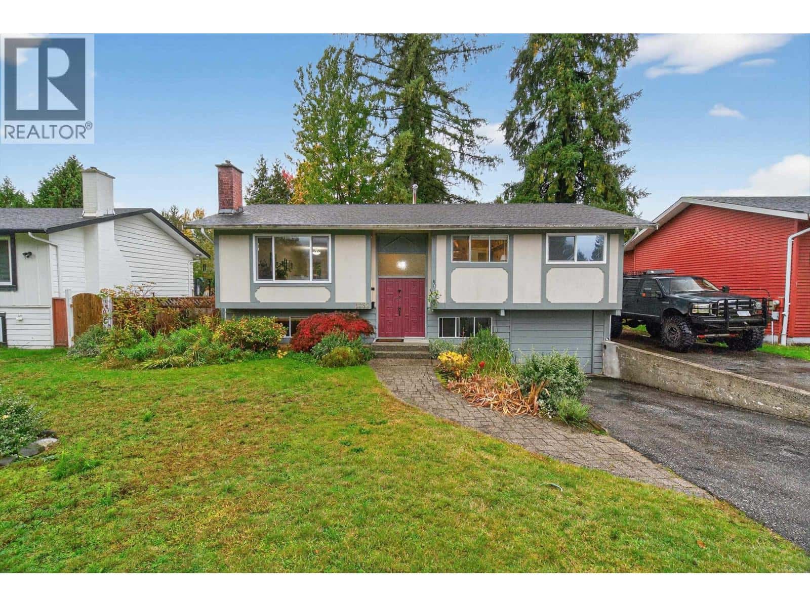 1252 ELLIS DRIVE — Port Coquitlam, British Columbia - Photo 2 of 29