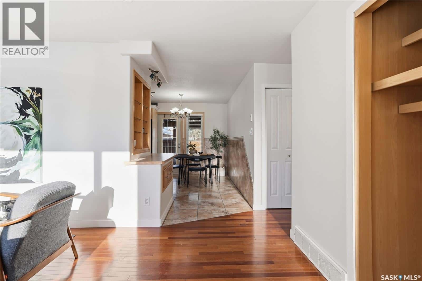 218 Wedge ROAD — Saskatoon, Saskatchewan - Photo 4 of 50