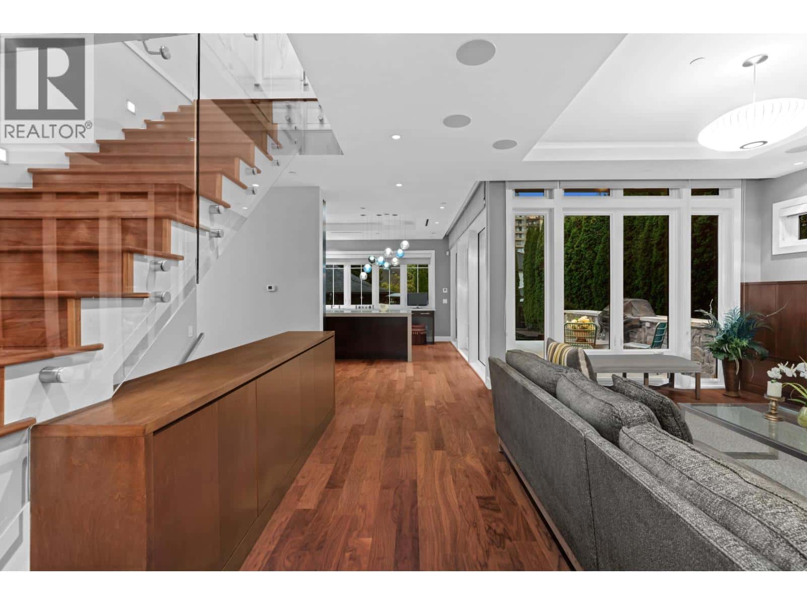 5390 ELM STREET — Vancouver, British Columbia - Photo 4 of 40