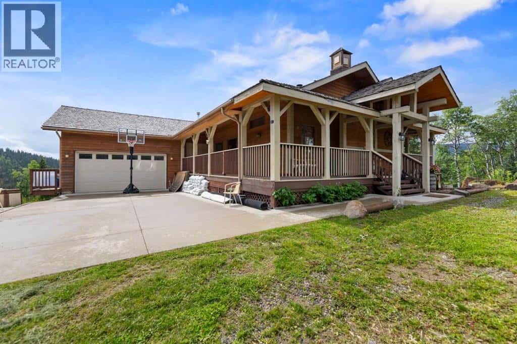 11 Black Bear Lane — Rural Foothills County, Alberta - Photo 3 of 50