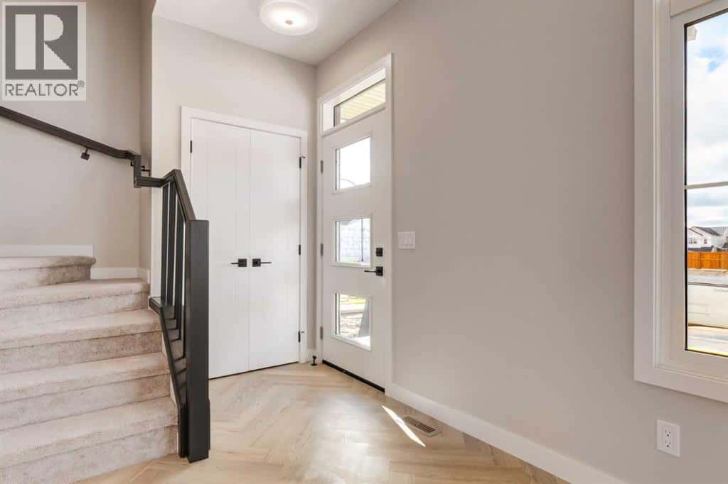 357 Cobblestone Gate — Airdrie, Alberta - Photo 5 of 28