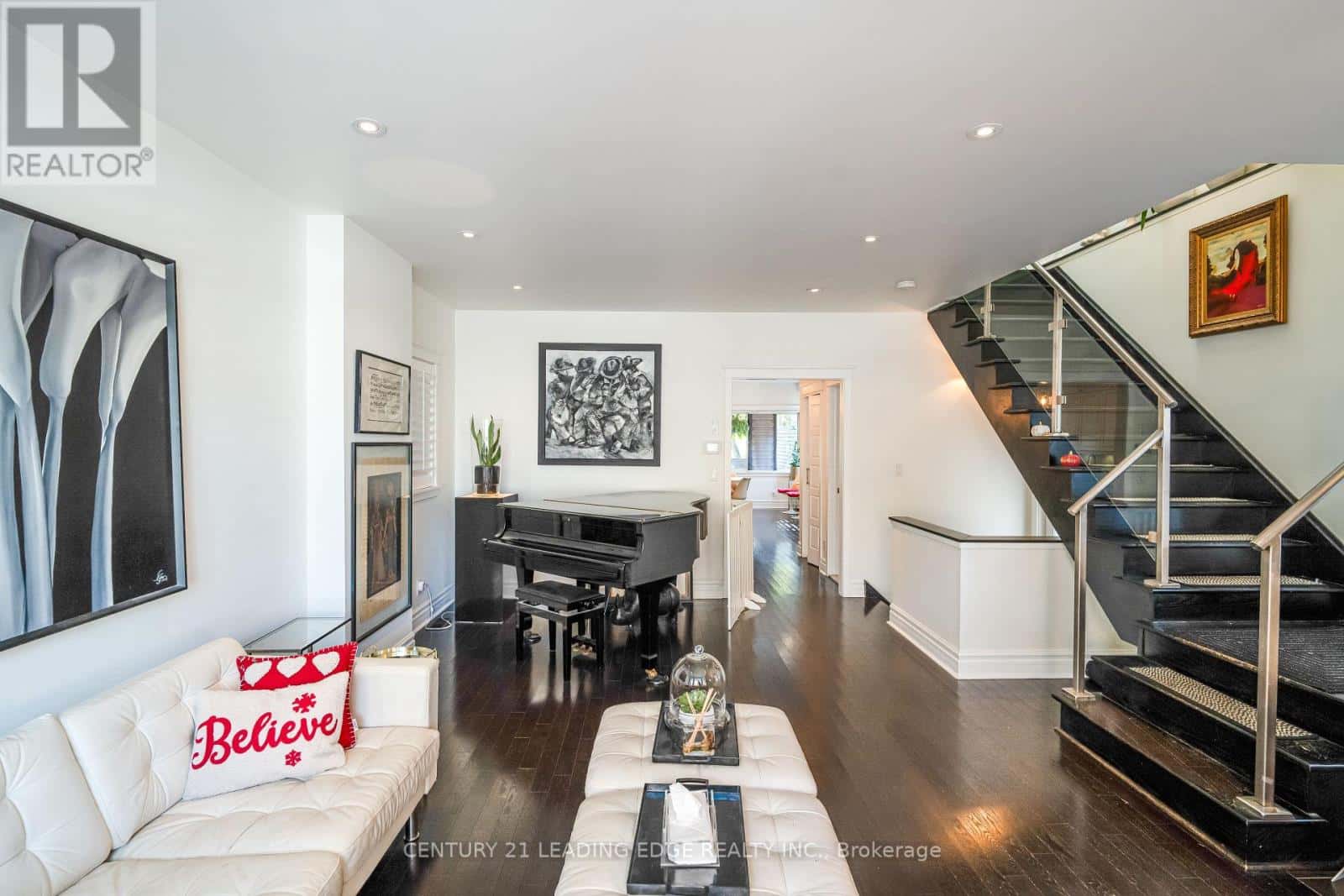 137 PARKVIEW AVENUE — Toronto (Willowdale East), Ontario - Photo 3 of 38