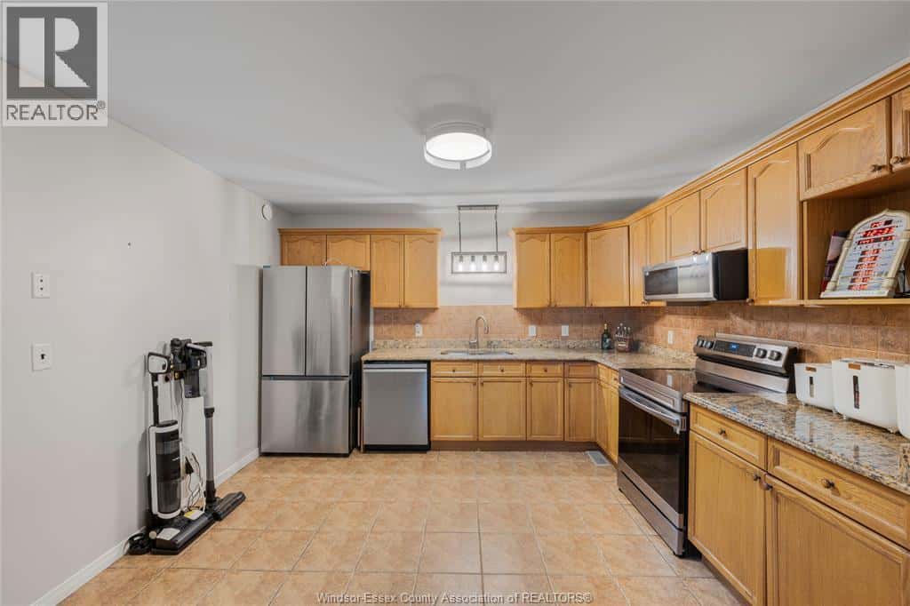 4574 TUMBLEWEED CRESCENT — Windsor, Ontario - Photo 5 of 23