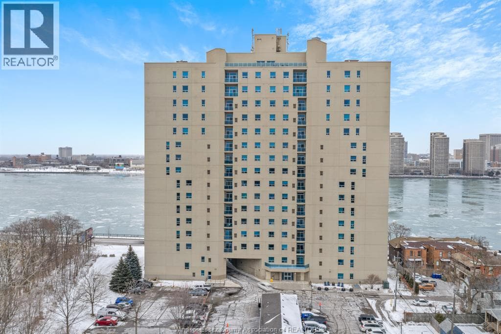 1225 RIVERSIDE DRIVE West Unit# 703 — Windsor, Ontario - Main photo