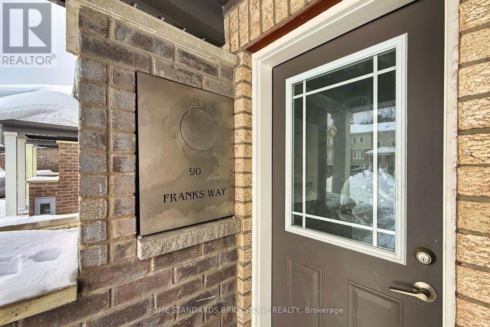 90 FRANK'S WAY — Barrie (Allandale), Ontario - Photo 4 of 40