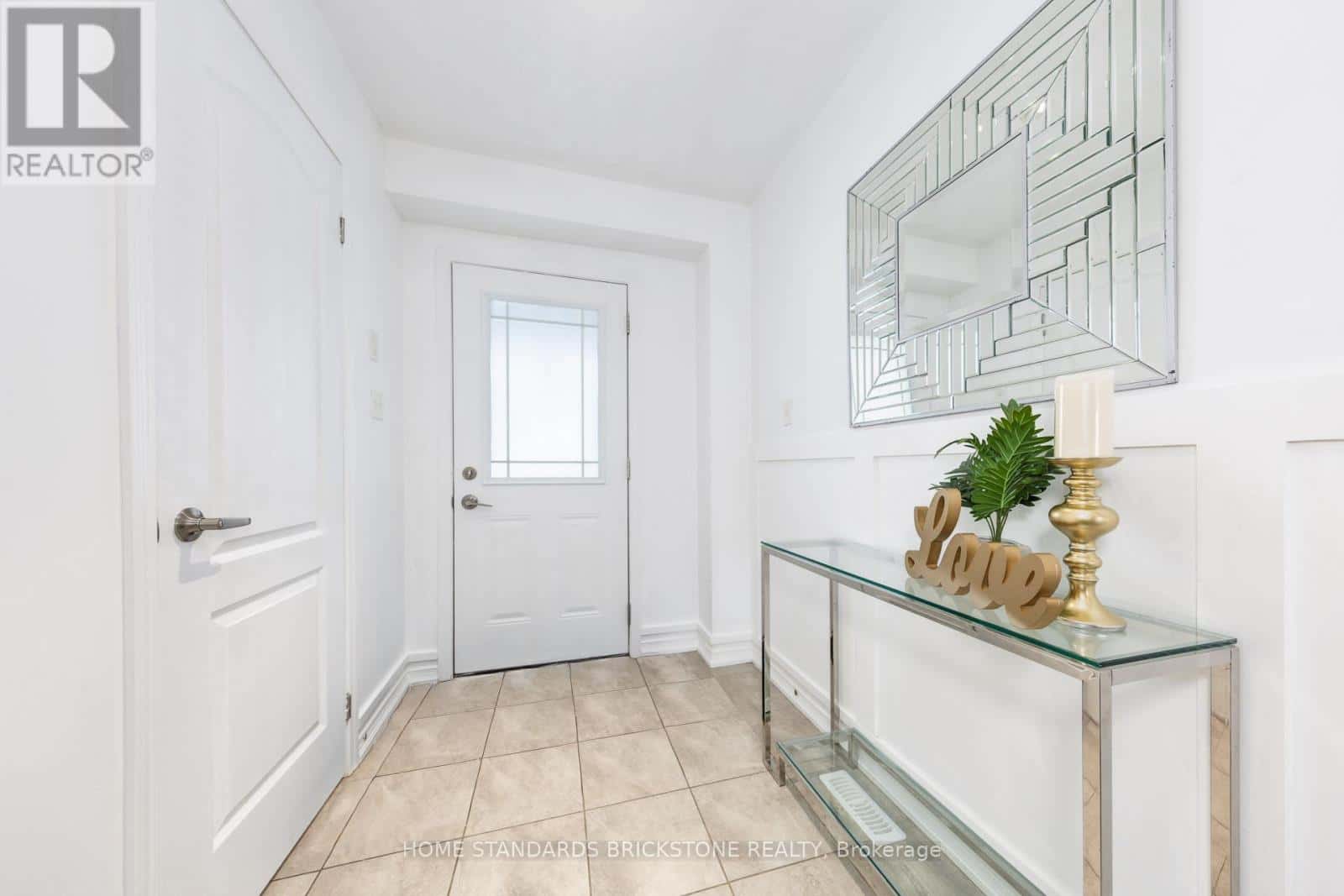 90 FRANK'S WAY — Barrie (Allandale), Ontario - Photo 5 of 40