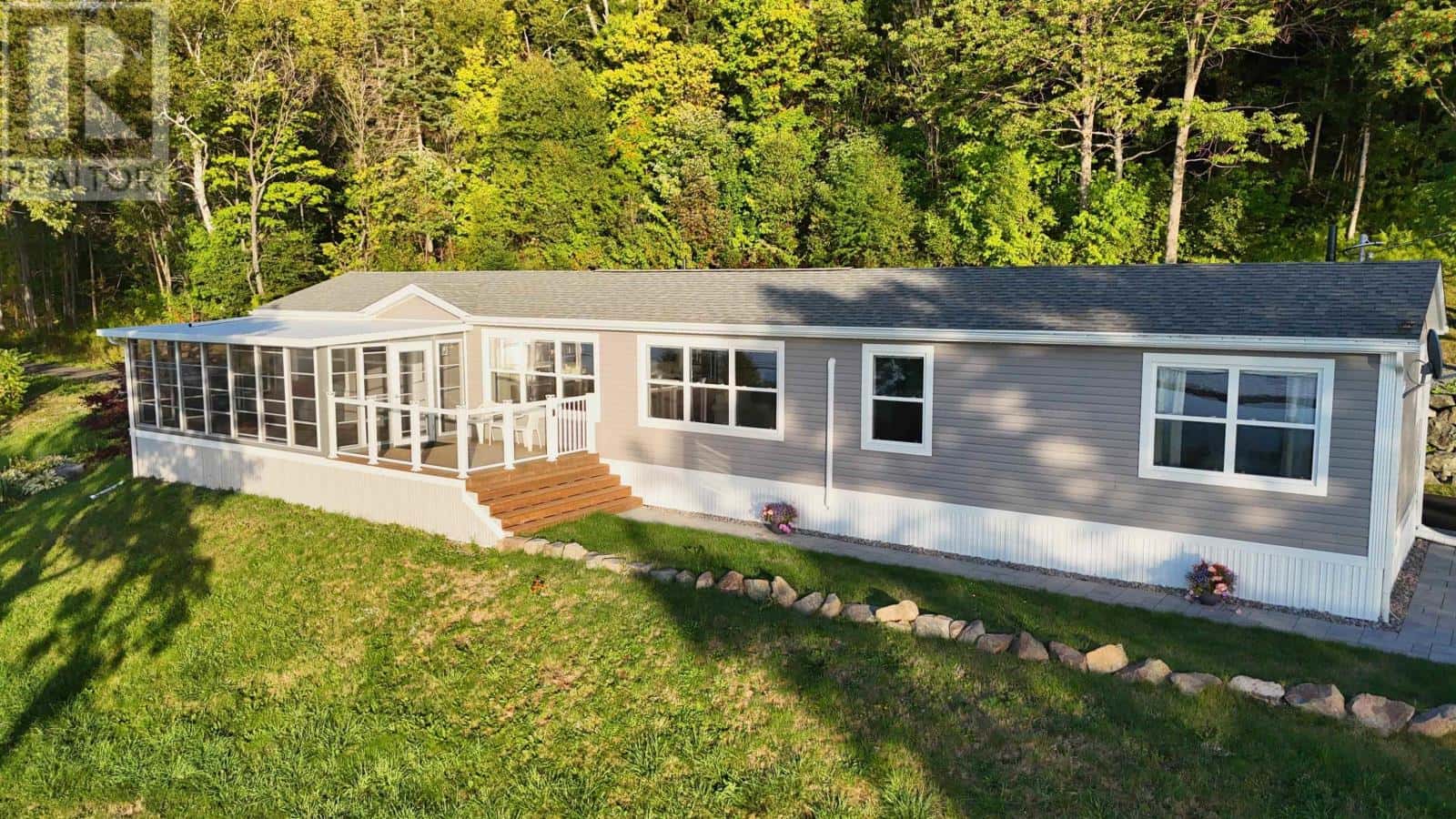 9653 East Bay Highway — Irishvale, Nova Scotia - Photo 2 of 50