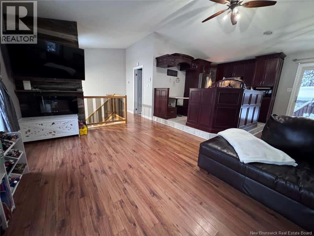 76 Aqueduc Street — Saint-Jacques, New Brunswick - Photo 5 of 32