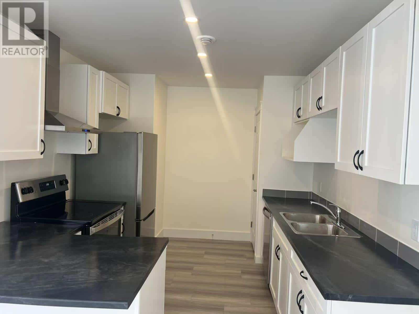 15 Aidan Street — Charlottetown, Prince Edward Island - Photo 5 of 14