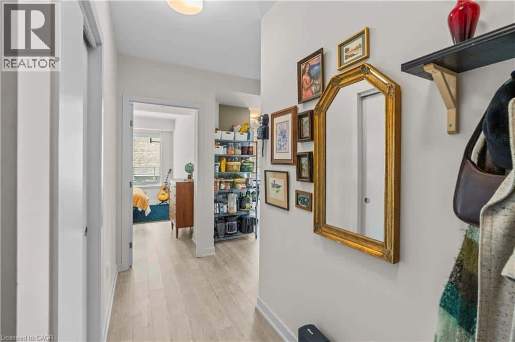 212 KING WILLIAM Street E Unit# 415 — Hamilton, Ontario - Photo 5 of 50