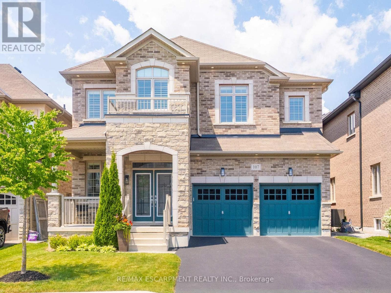 107 AVANTI CRESCENT — Hamilton (Waterdown), Ontario - Main photo