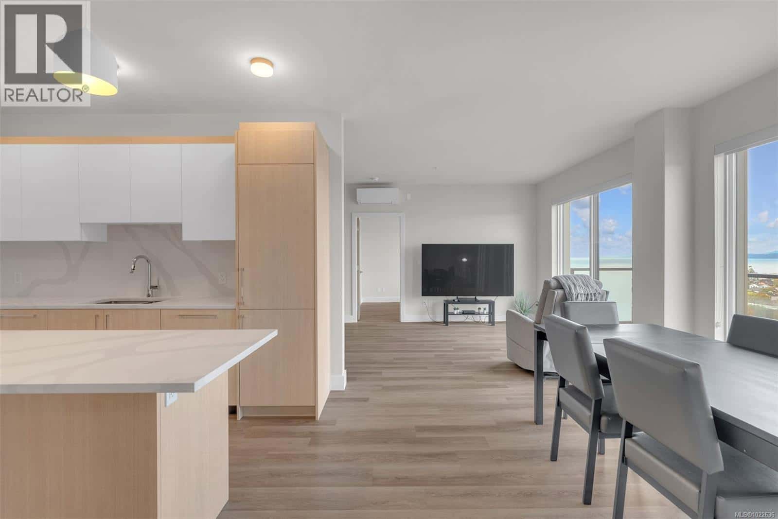 1009 622 Admirals Rd — Esquimalt, British Columbia - Photo 5 of 51